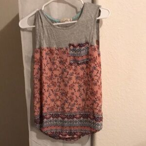Rewind Gray Yoke Peach Floral Pocket Tank